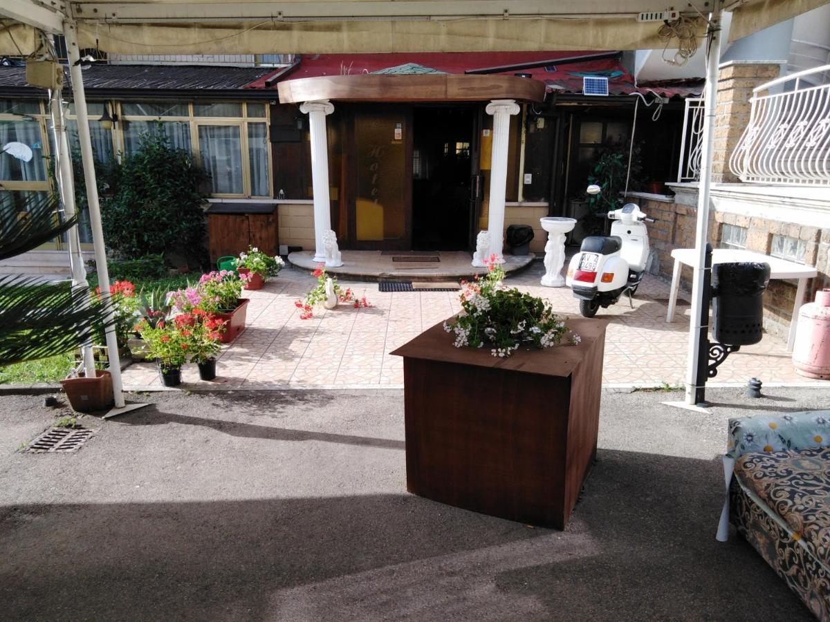 Hotel La Carina Grottaminarda Exteriér fotografie